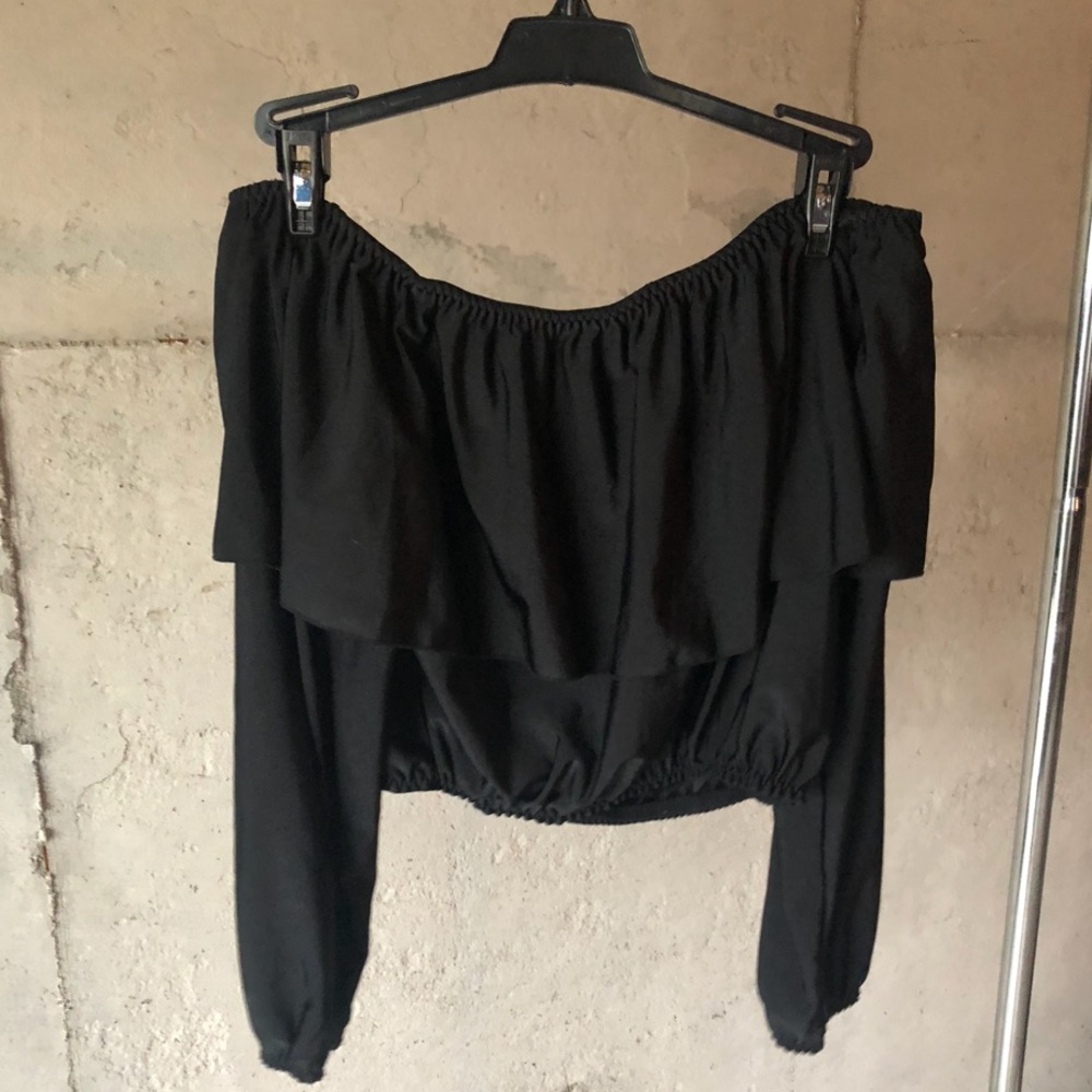 Black strapless crop top